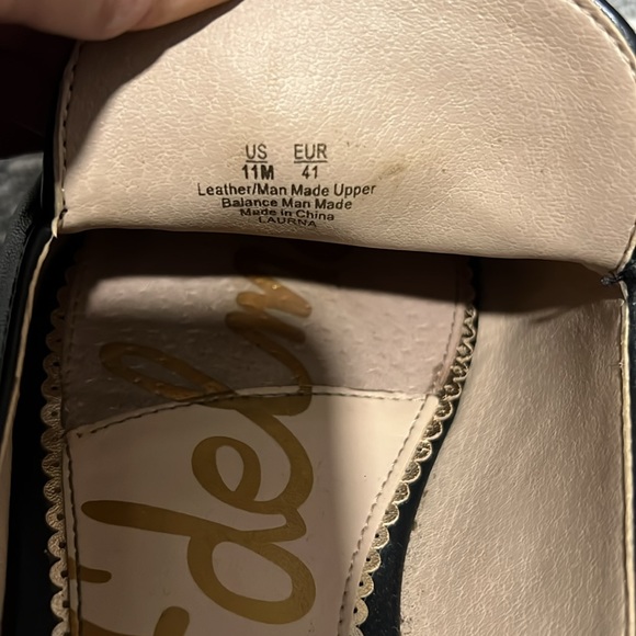 Black mule with gold headwear by Sam Edelman. - Picture 3 of 8